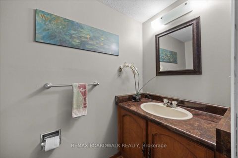 Photo 32 at 800 Fairwinds Terrace, Convent Glen, Orleans