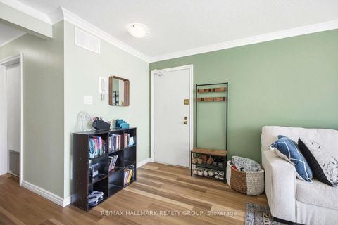 Photo 4 at D - 39 Stonehaven Drive, Bridlewood, Kanata
