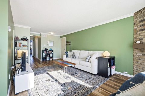 Photo 9 at D - 39 Stonehaven Drive, Bridlewood, Kanata