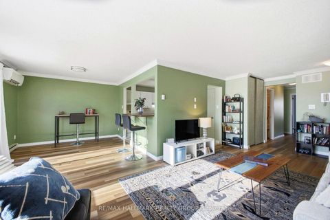 Photo 11 at D - 39 Stonehaven Drive, Bridlewood, Kanata