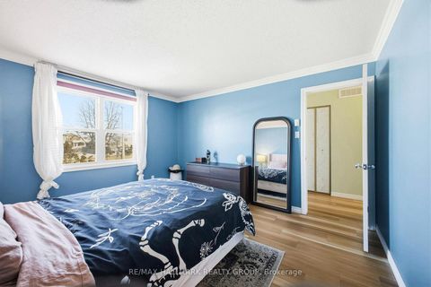 Photo 22 at D - 39 Stonehaven Drive, Bridlewood, Kanata