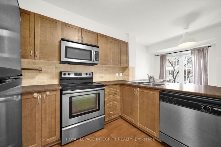 Photo 10 at 64 - 268 Paseo Pvt Private, Nepean (Centrepointe), Ottawa