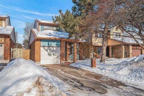 Photo 1 at 14 Haywood Crescent, Katimavik, Kanata