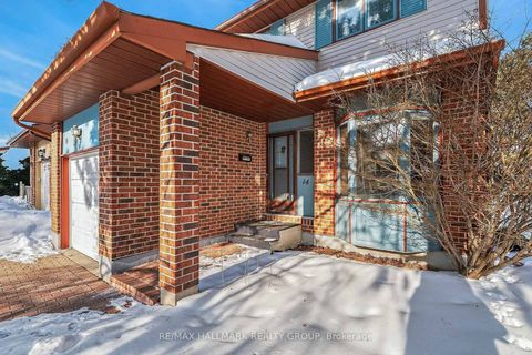 Photo 3 at 14 Haywood Crescent, Katimavik, Kanata