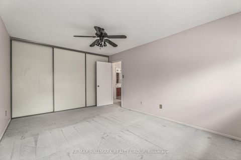 Photo 24 at 14 Haywood Crescent, Katimavik, Kanata