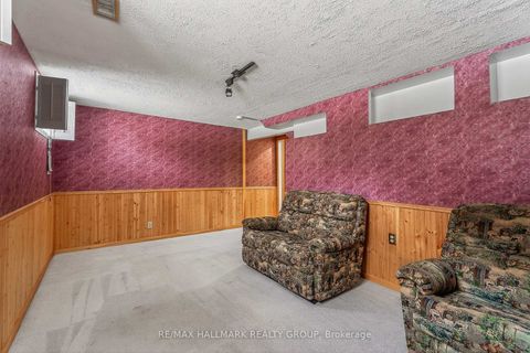 Photo 29 at 14 Haywood Crescent, Katimavik, Kanata