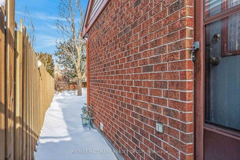 Photo 32 at 14 Haywood Crescent, Katimavik, Kanata