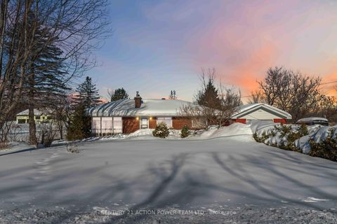 Photo 0 at 1705 OLD MONTREAL Road, Camelot, Orleans