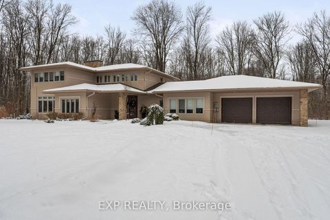 Photo 2 at 5759 Queenscourt Crescent, Manotick East to Manotick Station, Manotick