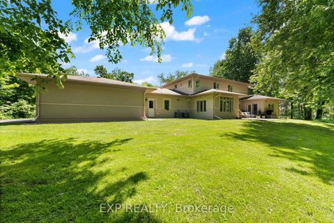 Photo 11 at 5759 Queenscourt Crescent, Manotick East to Manotick Station, Manotick