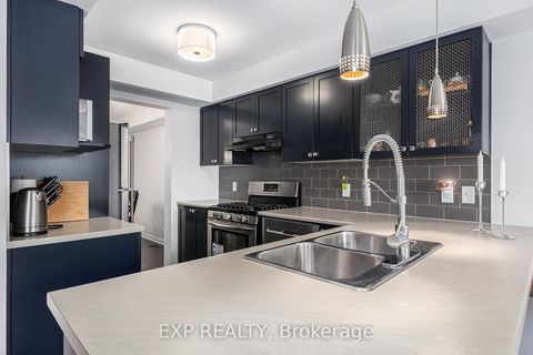 Photo 11 at 407 Heathrow Private, Stittsville (South), Stittsville