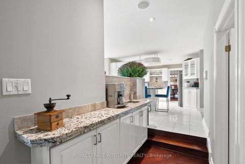 Photo 20 at 6 Marchbrook Circle, Rural Kanata (Central), Kanata