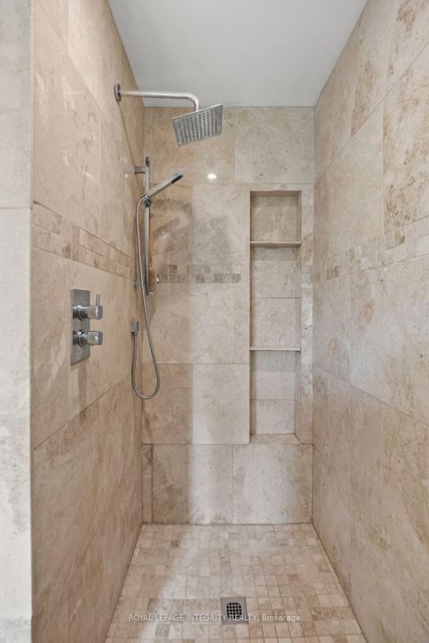 Photo 35 at 6 Marchbrook Circle, Rural Kanata (Central), Kanata