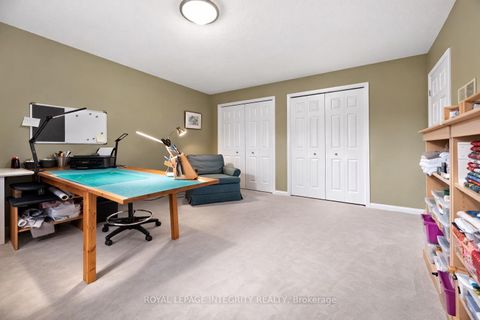 Photo 37 at 6 Marchbrook Circle, Rural Kanata (Central), Kanata