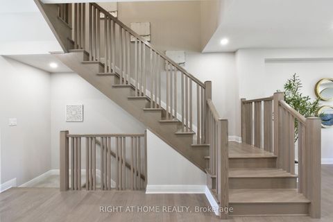 Photo 5 at 117 Escarpment Crescent, Kanata Lakes/Heritage Hills, Kanata