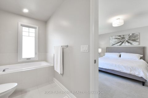 Photo 24 at 117 Escarpment Crescent, Kanata Lakes/Heritage Hills, Kanata