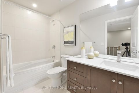 Photo 31 at 117 Escarpment Crescent, Kanata Lakes/Heritage Hills, Kanata