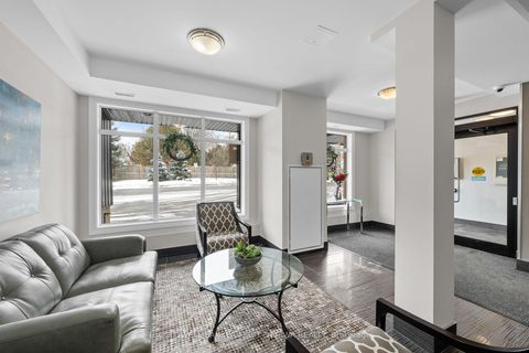 Photo 4 at 204 - 3684 Fallowfield Road, Nepean (Knollsbrook), Ottawa