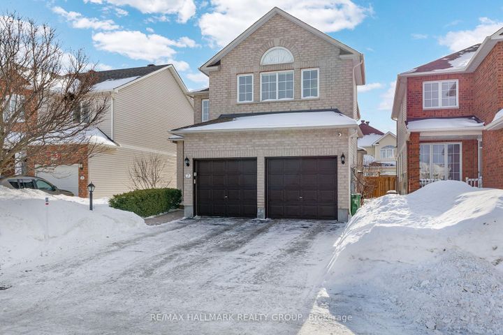 Photo 1 at 7 Rodeo Drive, Nepean (Longfields), Ottawa