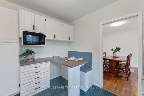 Photo 16 at 123 Abbeyhill Drive, Glencairn/Hazeldean, Kanata