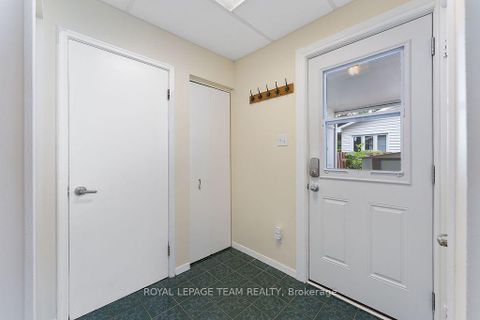 Photo 19 at 123 Abbeyhill Drive, Glencairn/Hazeldean, Kanata