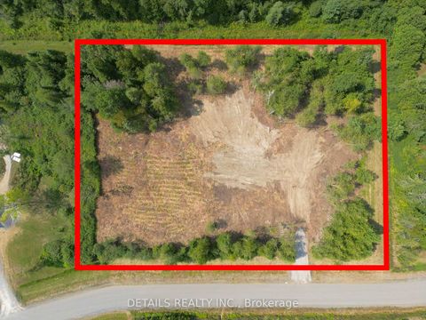 Photo 3 at 127 Gentry Road, Huntley Ward (South West), Carp