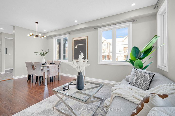 Photo 13 at 531 Lilith Street, Nepean (Heritage Park), Ottawa