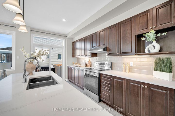 Photo 16 at 531 Lilith Street, Nepean (Heritage Park), Ottawa