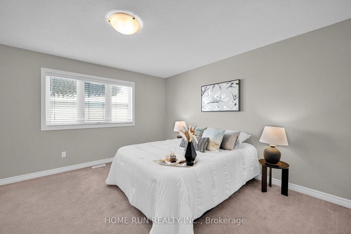 Photo 23 at 531 Lilith Street, Nepean (Heritage Park), Ottawa