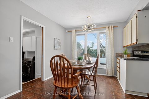 Photo 17 at 18 Pentland Crescent, Beaverbrook, Kanata