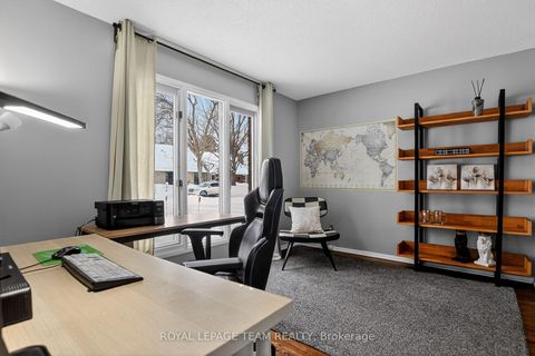 Photo 22 at 18 Pentland Crescent, Beaverbrook, Kanata