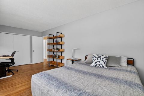 Photo 32 at 18 Pentland Crescent, Beaverbrook, Kanata