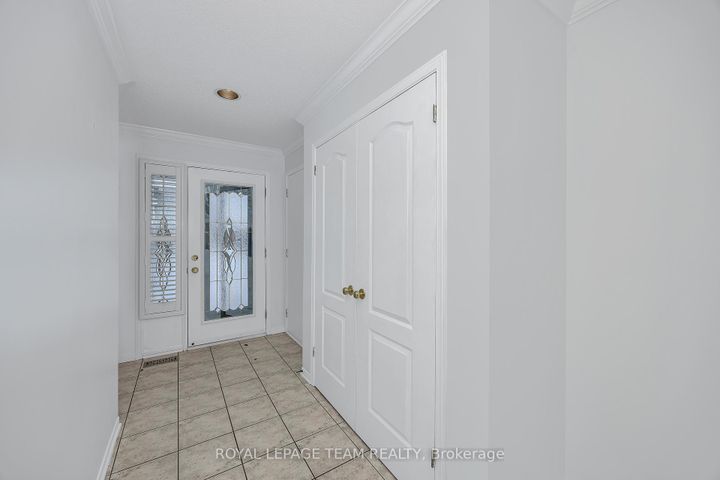 Photo 2 at 43 Settler's Ridge Way, Nepean (Longfields), Ottawa