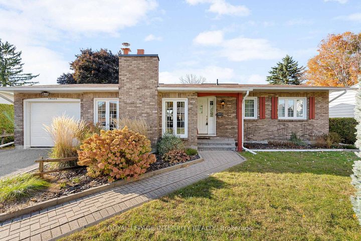 Photo 2 at 12 Wynford Avenue, Nepean (Craig Henry/Woodvale), Ottawa