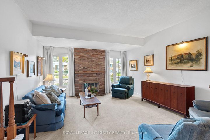 Photo 5 at 12 Wynford Avenue, Nepean (Craig Henry/Woodvale), Ottawa