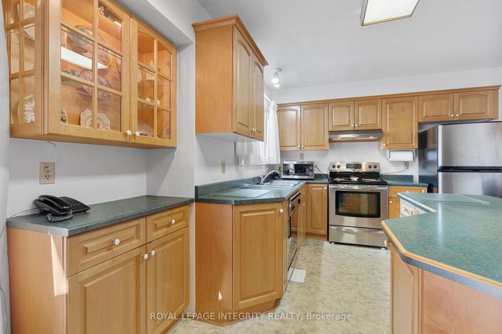 Photo 13 at 12 Wynford Avenue, Nepean (Craig Henry/Woodvale), Ottawa