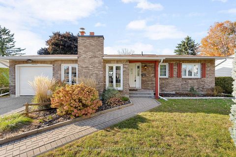 Photo 2 at 12 Wynford Avenue, Nepean (Craig Henry/Woodvale), Ottawa