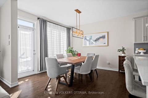 Photo 11 at 267 Sceptre Way, Emerald Meadows/Trailwest, Kanata