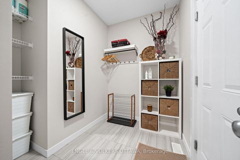 Photo 19 at 267 Sceptre Way, Emerald Meadows/Trailwest, Kanata