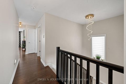Photo 20 at 267 Sceptre Way, Emerald Meadows/Trailwest, Kanata