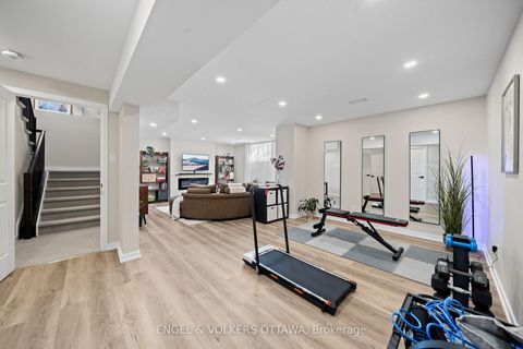 Photo 36 at 267 Sceptre Way, Emerald Meadows/Trailwest, Kanata