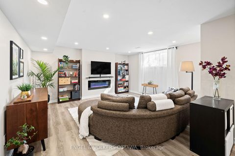 Photo 38 at 267 Sceptre Way, Emerald Meadows/Trailwest, Kanata