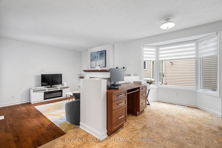 Photo 20 at 29 Valley Ridge Street, Nepean (Borden Farm/Stewart Farm/Carleton Heights/Parkwood Hills), Ottawa