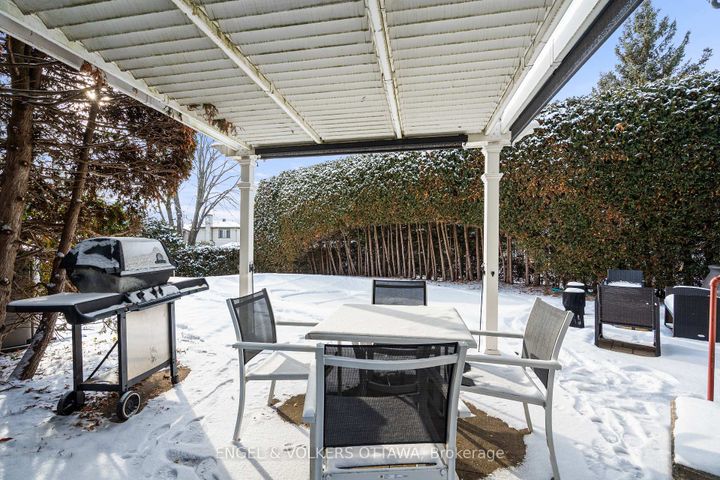 Photo 44 at 29 Valley Ridge Street, Nepean (Borden Farm/Stewart Farm/Carleton Heights/Parkwood Hills), Ottawa