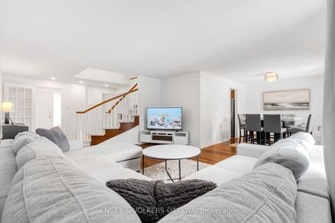 Photo 9 at 29 Valley Ridge Street, Nepean (Borden Farm/Stewart Farm/Carleton Heights/Parkwood Hills), Ottawa