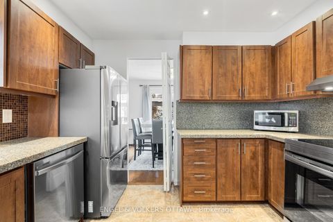 Photo 12 at 29 Valley Ridge Street, Nepean (Borden Farm/Stewart Farm/Carleton Heights/Parkwood Hills), Ottawa