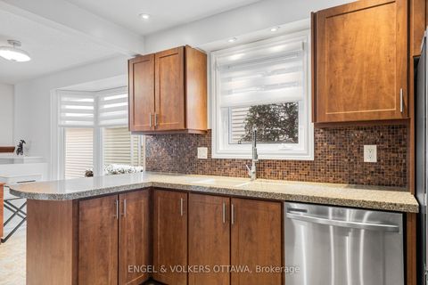 Photo 16 at 29 Valley Ridge Street, Nepean (Borden Farm/Stewart Farm/Carleton Heights/Parkwood Hills), Ottawa