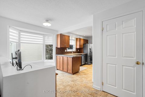 Photo 19 at 29 Valley Ridge Street, Nepean (Borden Farm/Stewart Farm/Carleton Heights/Parkwood Hills), Ottawa