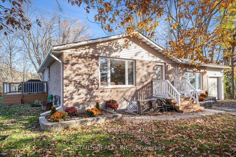 Photo 2 at 2298 James Craig Street, North Gower, Manotick