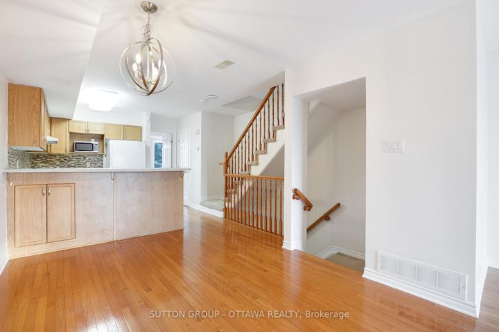 Photo 7 at 115 Tall Pines Private, Nepean (Leslie Park), Ottawa